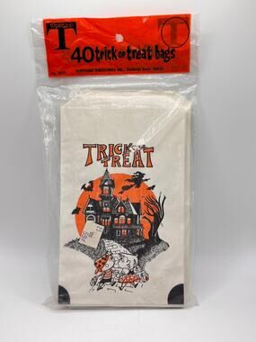 40 NOS Sealed VTG Halloween Trick or Treat Paper Bags Haunted House Ephemera MCM
